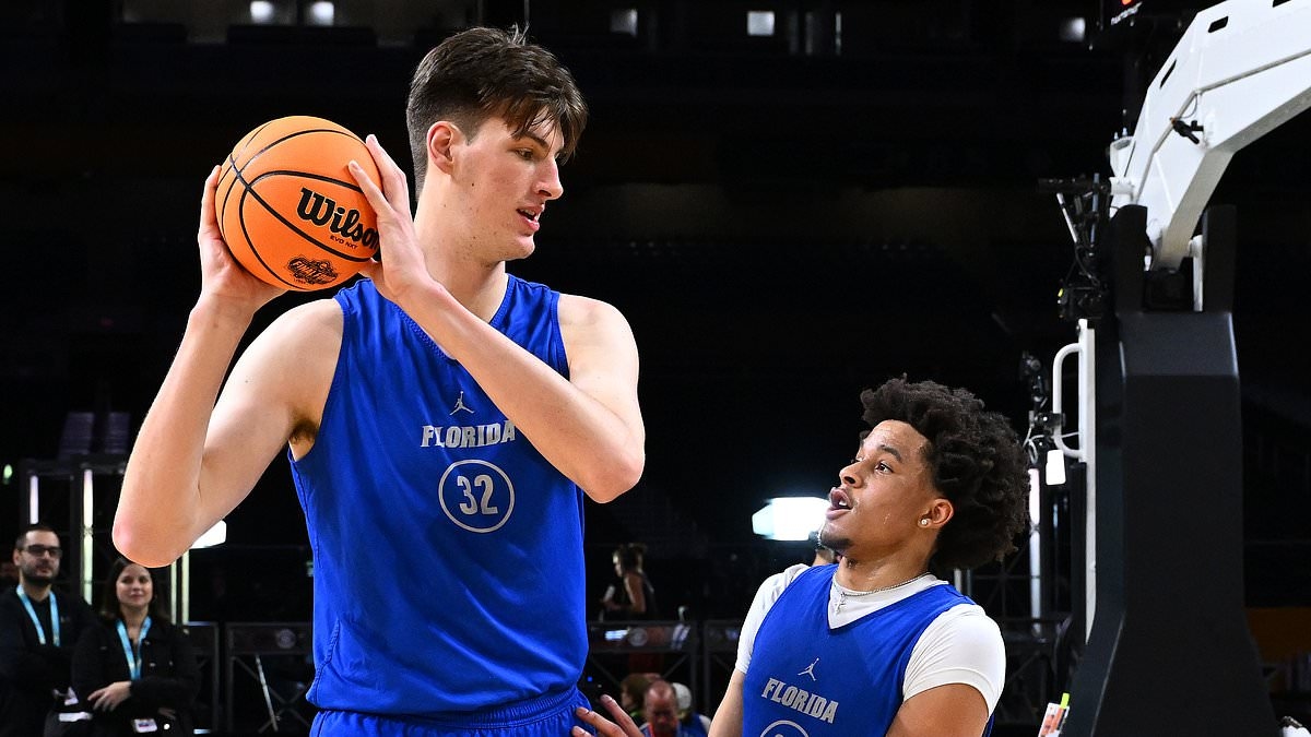 Florida football's wild plan to use world's tallest teenager revealed
