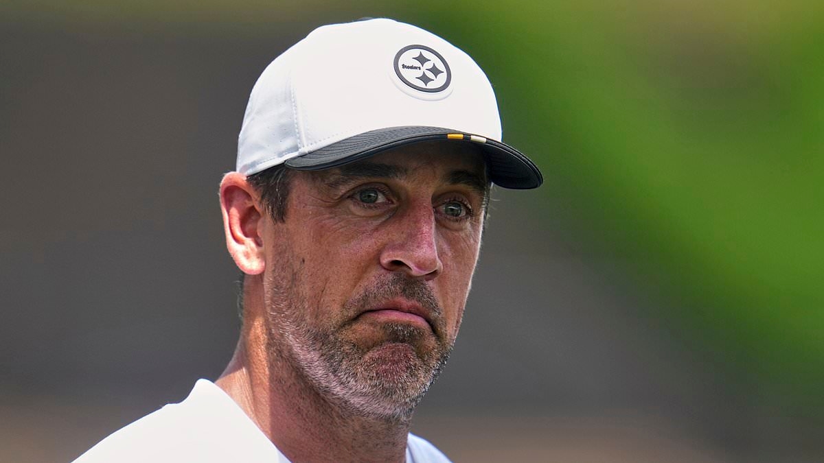 Aaron Rodgers breaks his silence after NFL legend Terry Bradshaw brutally mocked QB amid 'joke' Steelers move