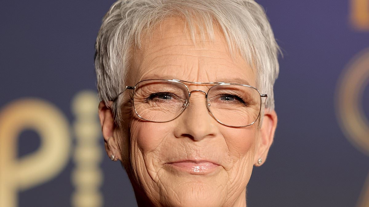 Jamie Lee Curtis blasts Hollywood's plastic surgery obsession amid rumors over Lindsay Lohan's flawless face