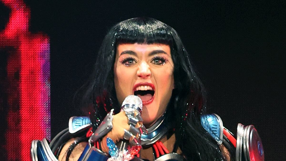 Katy Perry spotted on a DATE with Canada's former Prime Minister Justin Trudeau as pair brush off splits and scandals