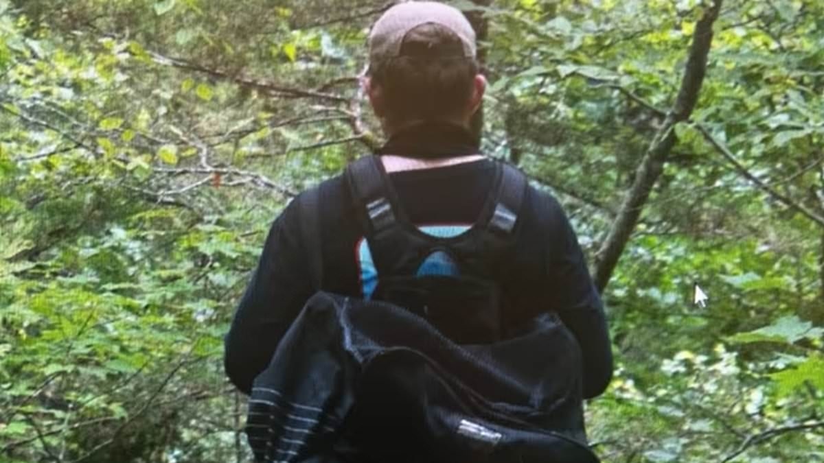 Devil's Den murderer who slaughtered parents in front of their kids was INJURED in attack, cops believe