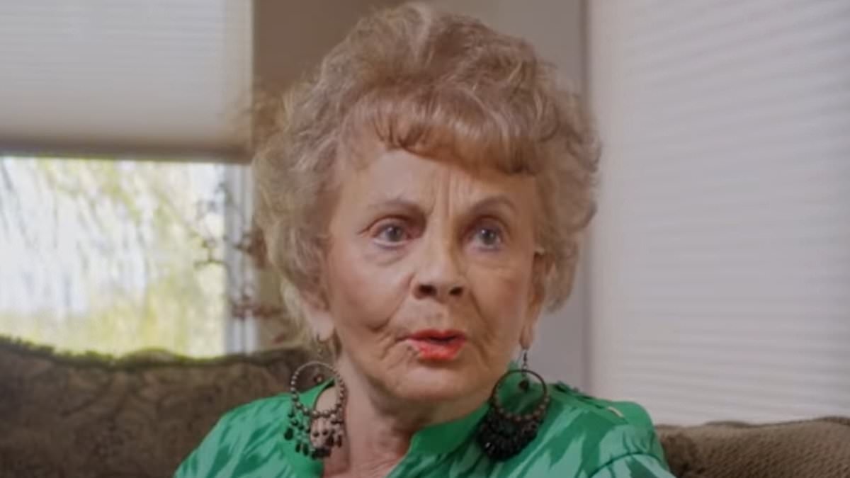 Aussie woman who helped start worldwide hula hoop craze dies: 'She had a wonderful life'