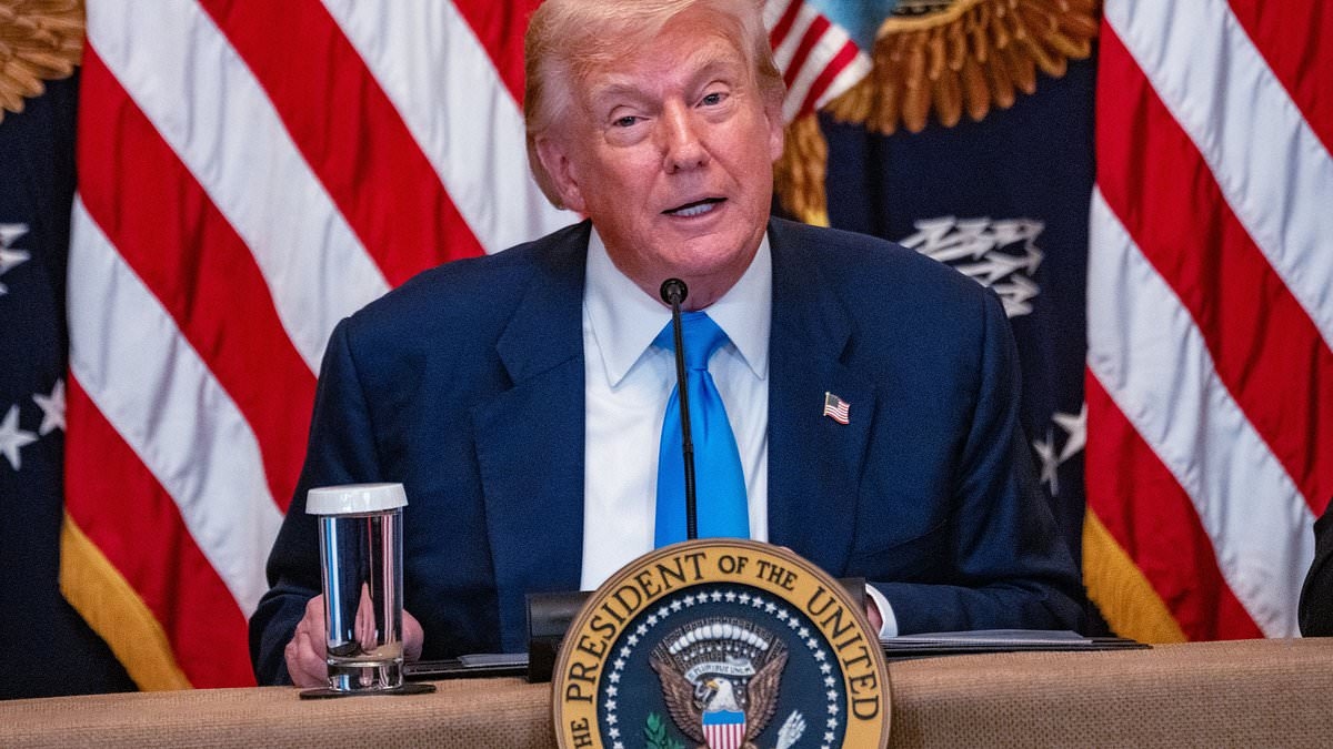Trump kicks final deal with Mexico down the road, keeping fentanyl tariff in place as complex negotiations continue