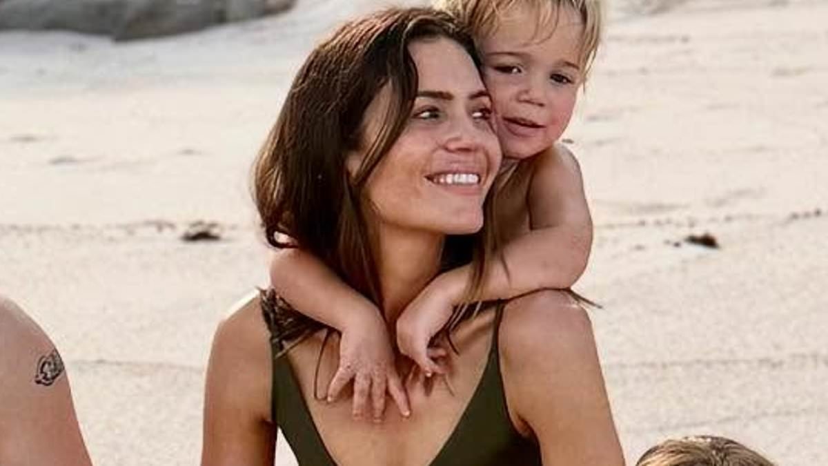 Mandy Moore makes the rare move of posing in a bikini for family photo taken during 'epic' vacation in Mexico
