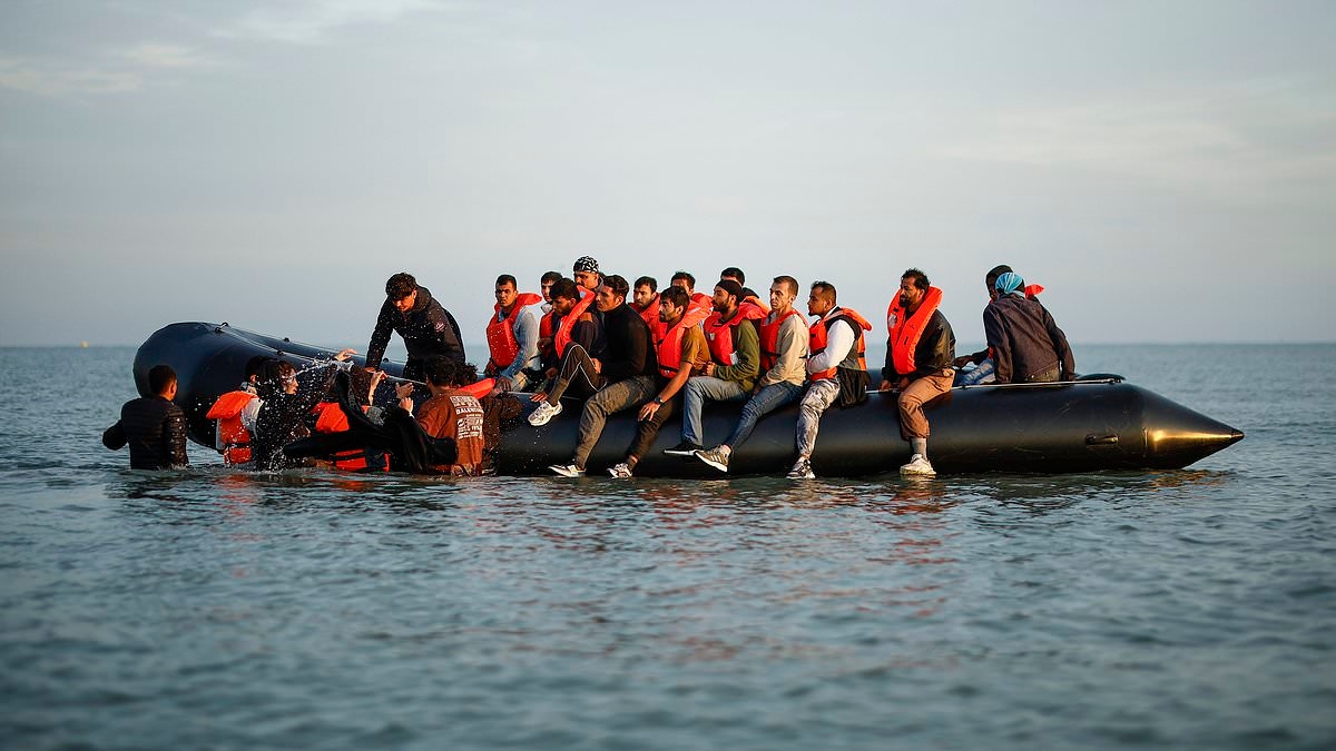 Proof that Starmer's 'smash the gangs' campaign is a joke: Small boat migrant tally hits 25,000 in record time