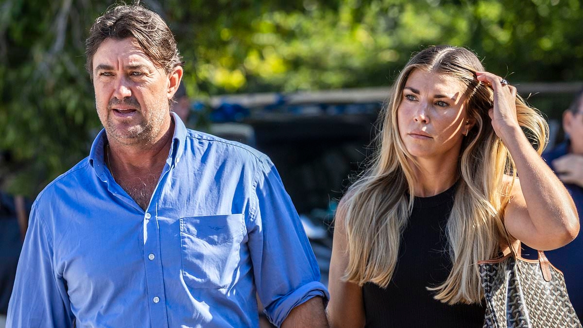 Fresh blow for Outback Wrangler Matt Wright on the eve of his criminal trial... He faces the fight of his life - now his best mate's widow has dropped a bombshell