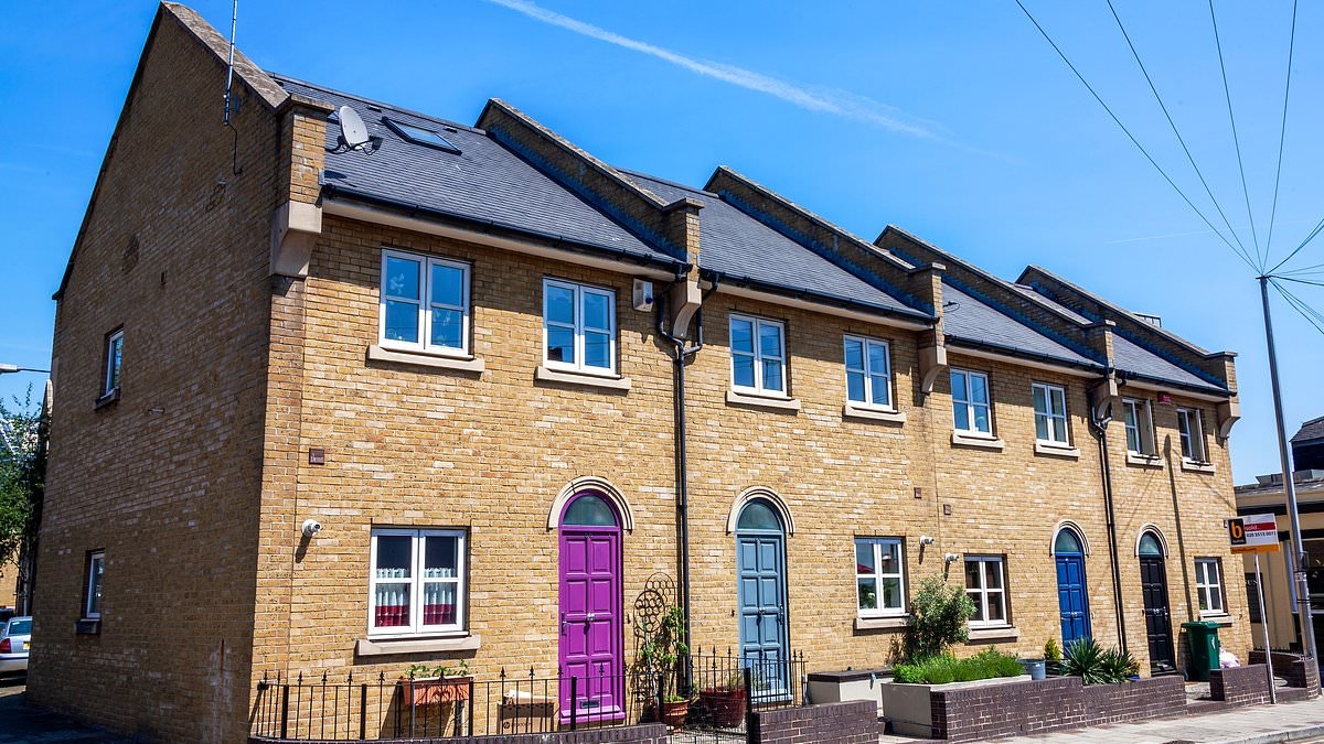 UK house price affordability rises to highest level in a decade