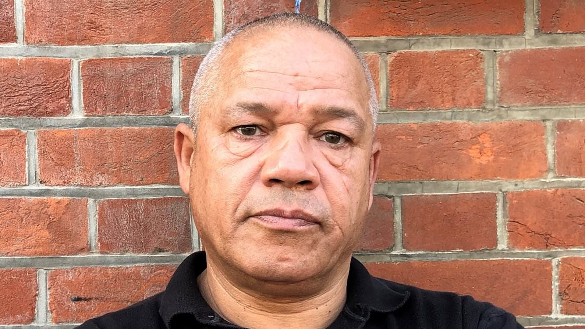 What to do if you wake up to find a burglar in your house, by an ex-robber: Why you can't just lie there, the three things you MUST do immediately... and why a dog or cricket bat won't save you