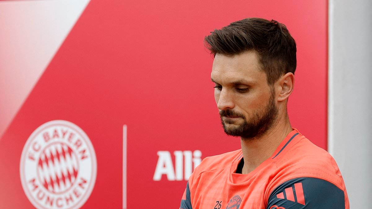 Bayern Munich goalkeeper reveals his son passed away a few weeks ago following a serious illness