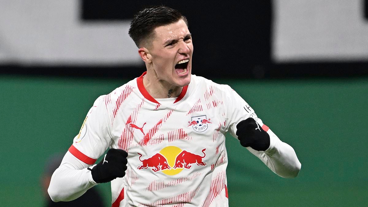 Man United transfer chief's verdict on £70m-rated Benjamin Sesko - as Red Devils battle Newcastle for the RB Leipzig star