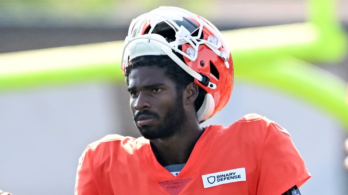 Shedeur Sanders suffers injury setback as he battles for NFL starting spot with Cleveland Browns