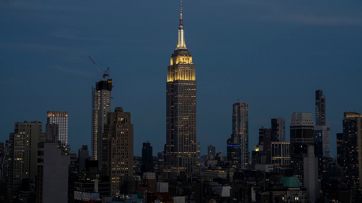 Earthquake measuring 3.0 magnitude rattles New Jersey with people feeling the tremors in New York City