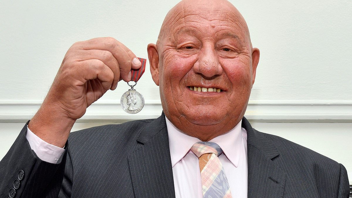 'I should have hit him harder': Outrage of boxer who stopped Princess Anne's kidnapper after 'dangerous' loner is set free