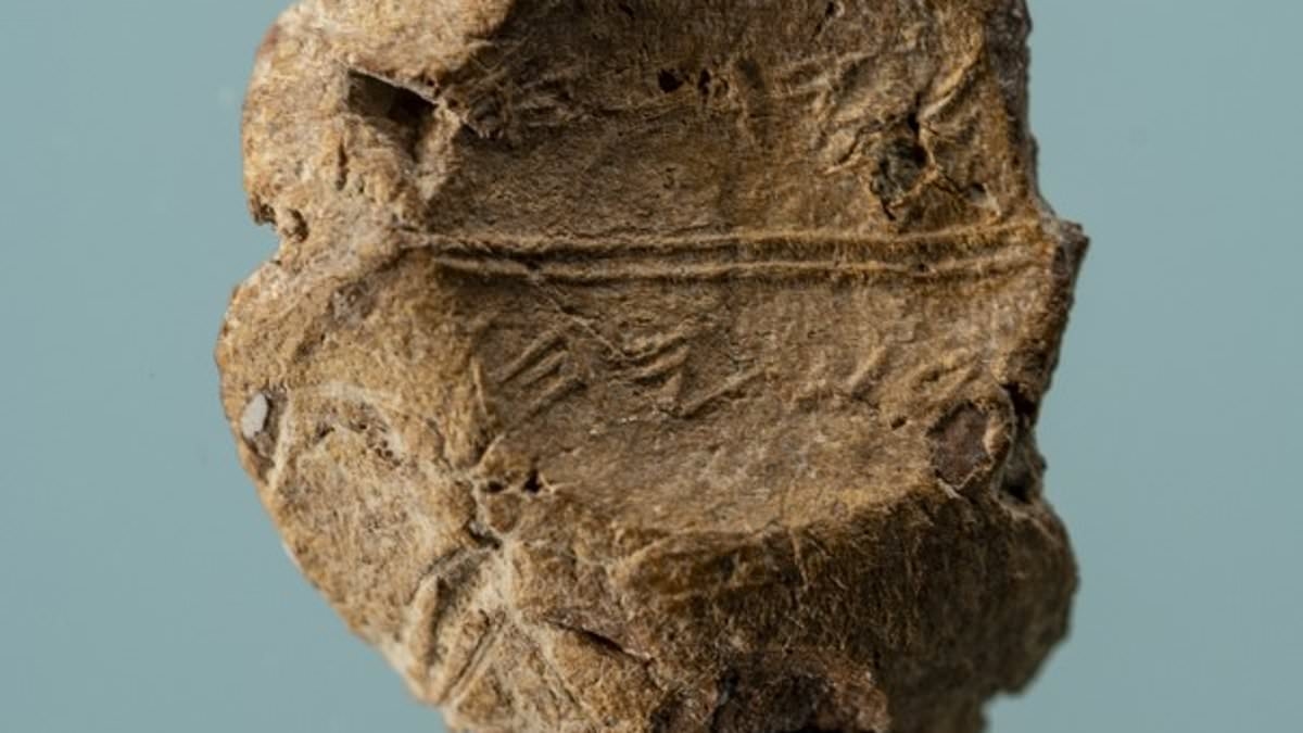Mysterious fingerprint found on 2,600-year-old seal linked to Biblical doomsday warning