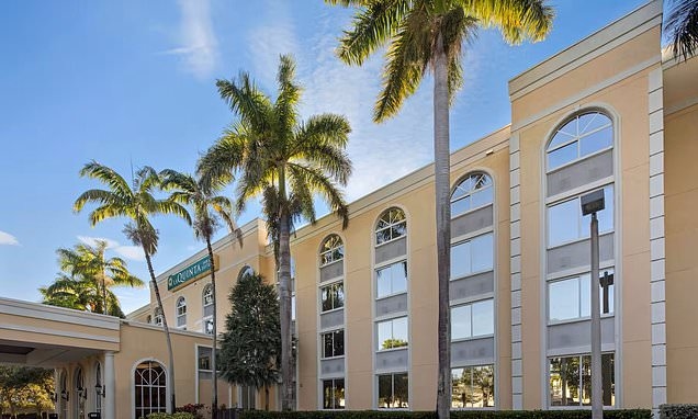 La Quinta hotels condemned over new check-in method
