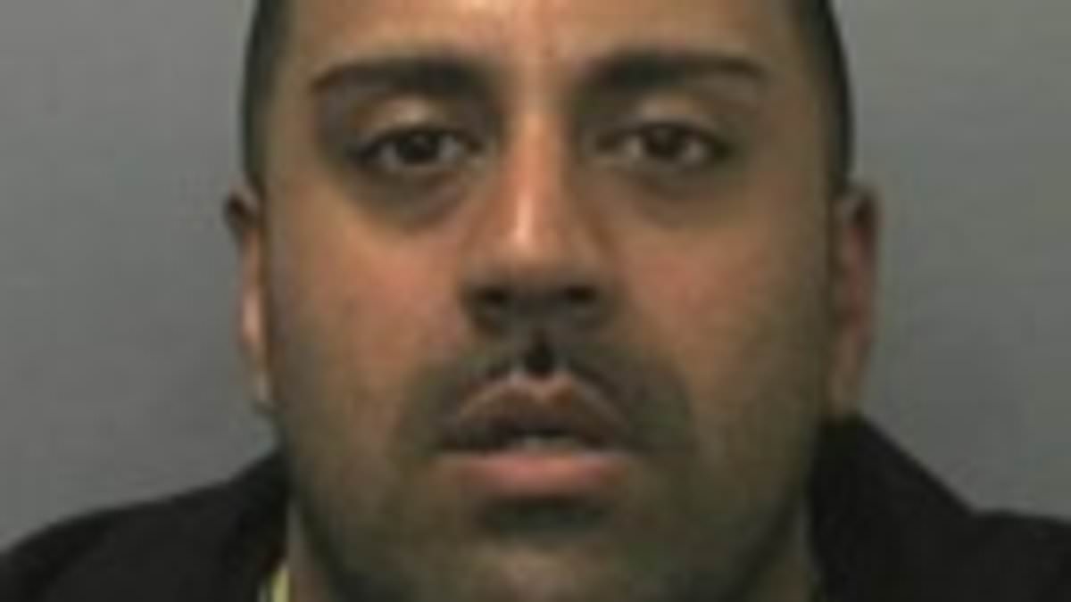 Corrupt airport security manager who helped couple 'smuggle' £2m worth of cocaine into the UK from Colombia is jailed