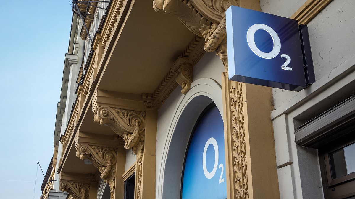 O2 issues warning to customers as major change will stop HUNDREDS of popular phones from working - see if yours will be affected