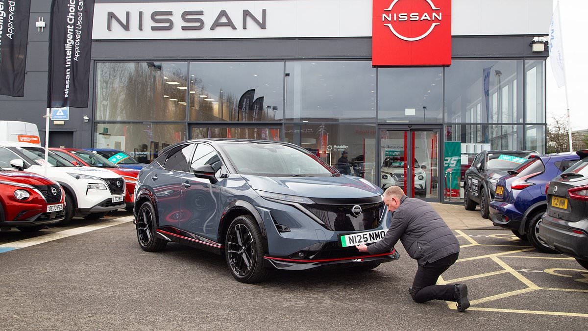 New car sales stall in July: Buyers 'delayed' EV purchases awaiting Government to confirm discounts