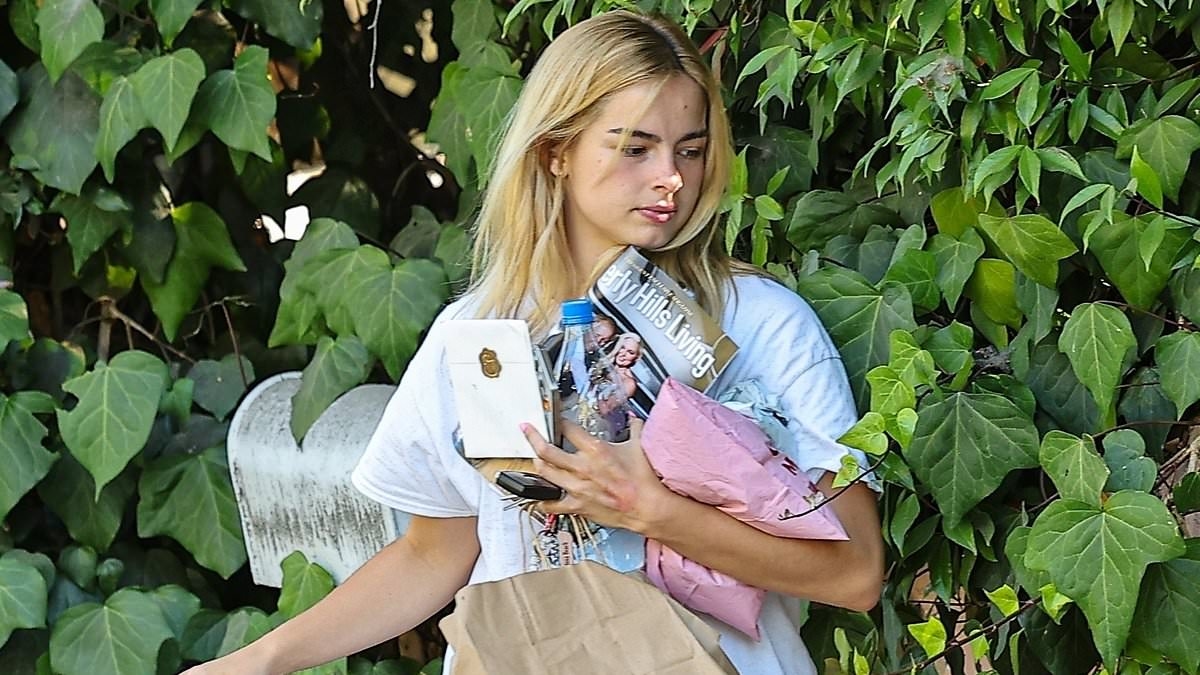 Addison Rae suffers wardrobe malfunction as she accidentally exposes her derriere in LA