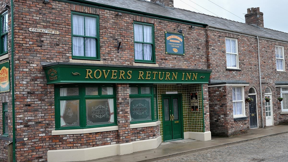 ITV confirm Coronation Street favourite is set for a sensational return to the cobbles as new Rovers Return landlord - and she's not alone!
