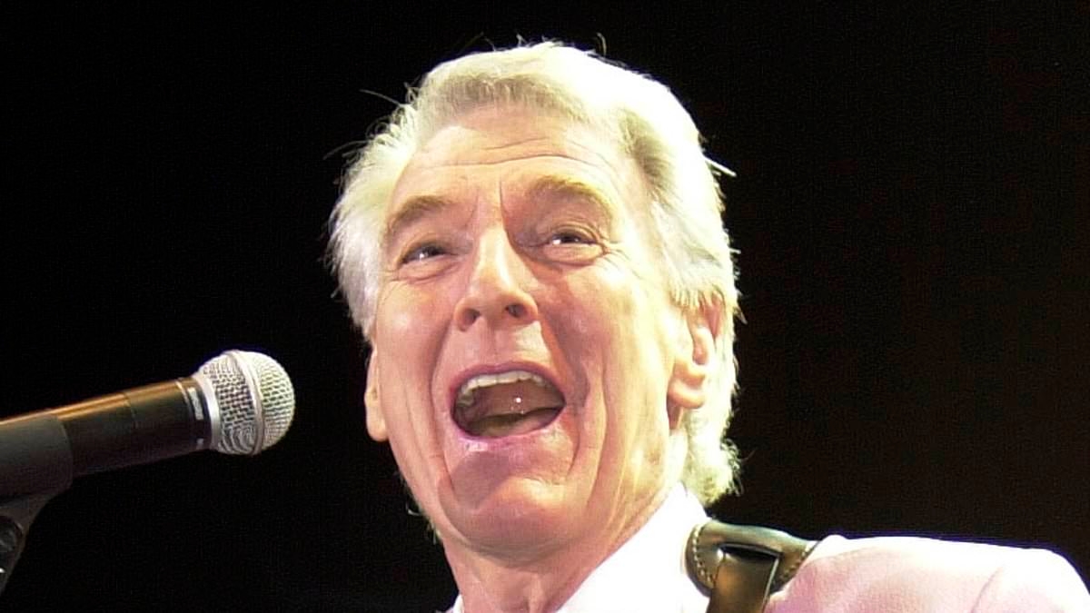Aussie music legend Col Joye dies aged 89