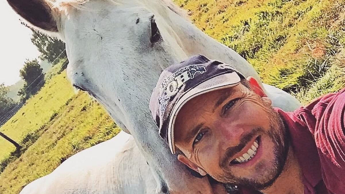 Showjumper made £50,000 hush money offer to underage girl he targeted for a threesome with female horse rider