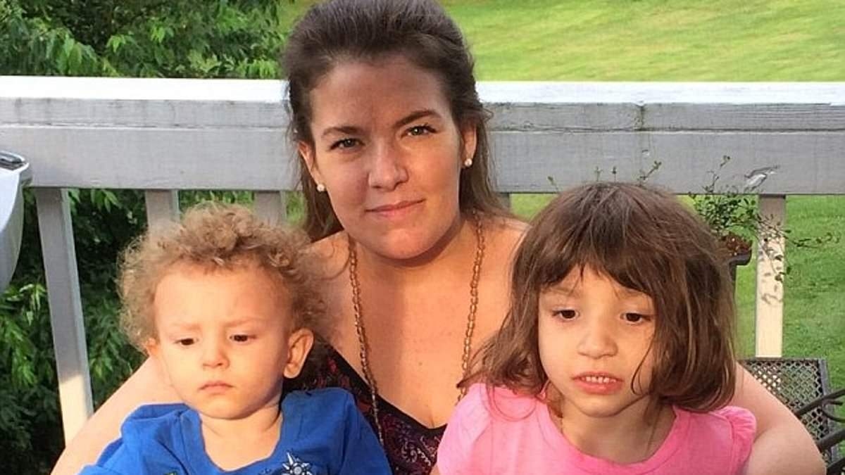 Mother 'murdered her two young children then went to group therapy and JOKED about it'