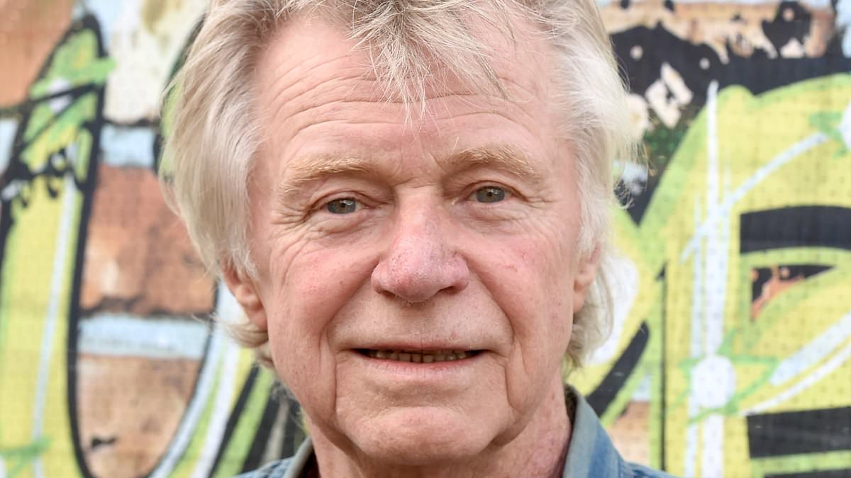 Dave Edmunds' wife Cici gives major health update on the 70s rocker after he was left fighting for his life following terrifying cardiac arrest