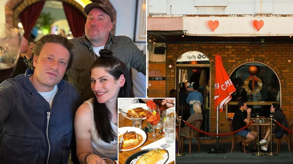 Popular hatted Aussie restaurant where Jamie Oliver dined collapses