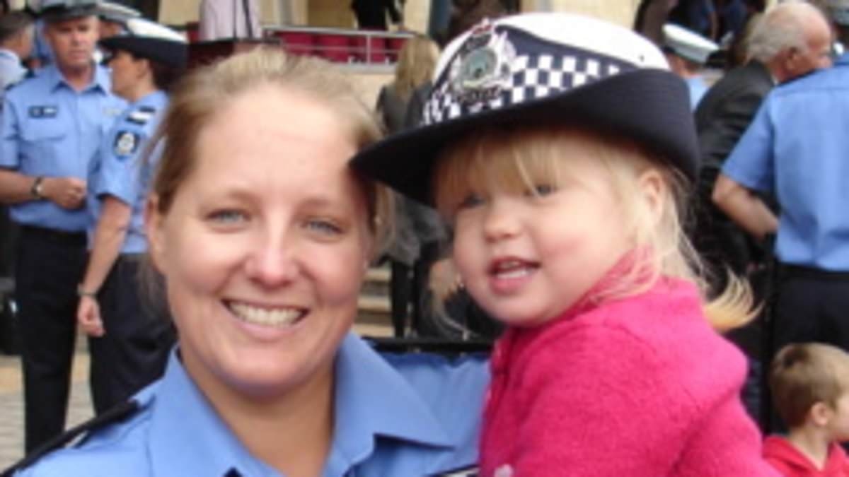 Aussie cop exposes the red flag behaviours paedophiles use to groom kids - and the two things every parent needs to know
