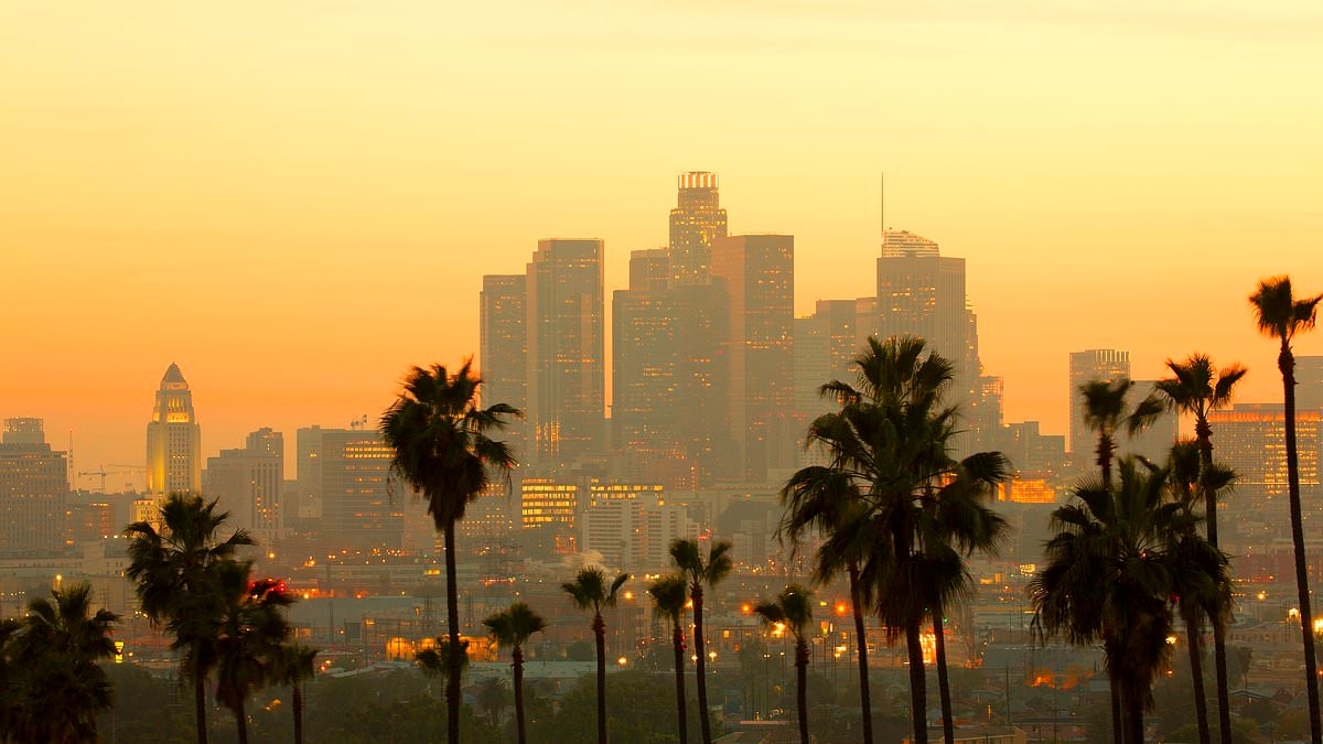 Earthquake swarm rattles Southern California with thousands reporting shaking
