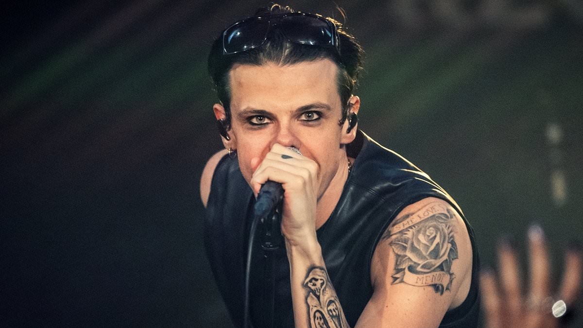Aussie salon boss accused of 'outing' UK rockstar Yungblud in now-viral video: 'He hated every second of that'