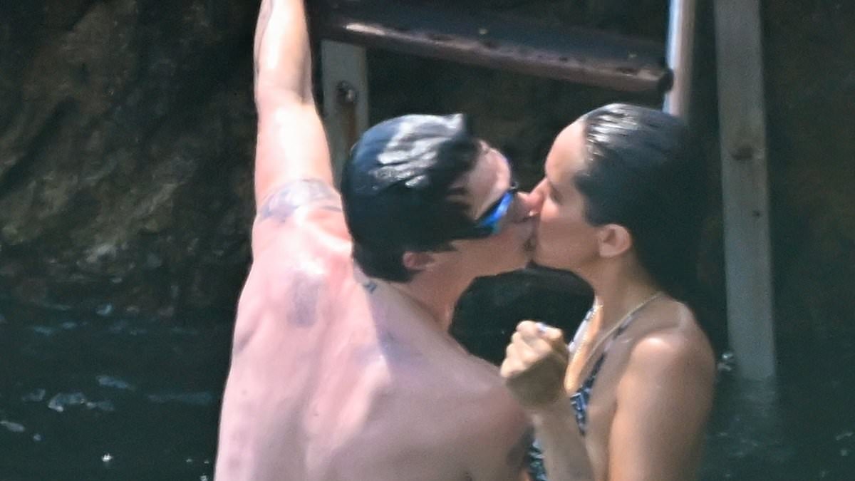 Yungblud packs on the PDA with bikini-clad Jesse Jo Stark to celebrate his birthday as they are seen together for the first time since split