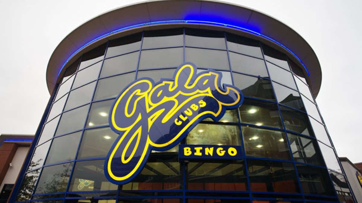 Gala Bingo players who thought they had won up to £10,000 each from £1.6m prize pot are left with NOTHING as firm blames 'computer glitch'