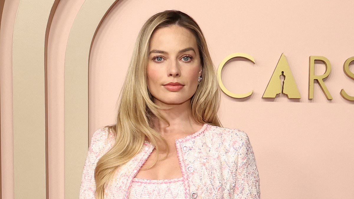 Barbie icon Margot Robbie is in talks to star in Tim Burton's Attack Of The Fifty Foot Woman remake