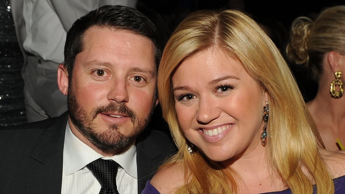 Kelly Clarkson's ex-husband Brandon Blackstock dead at 48 after cancer battle