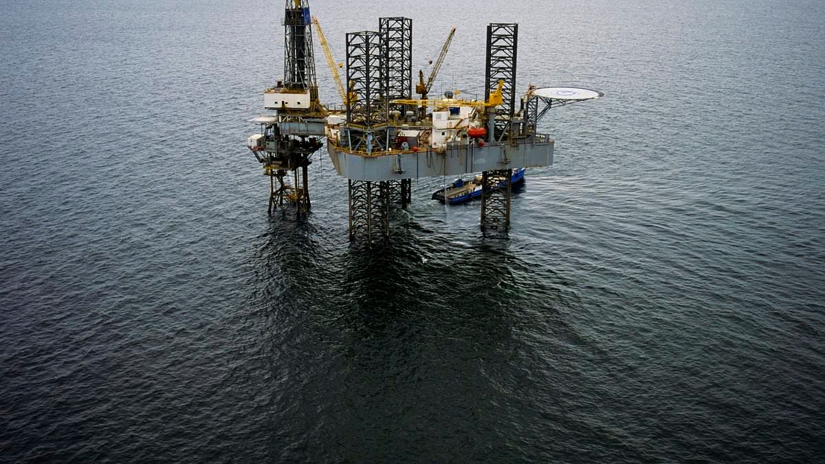 SMALL CAP MOVERS: Union Jack Oil, gas...and Bitcoin!