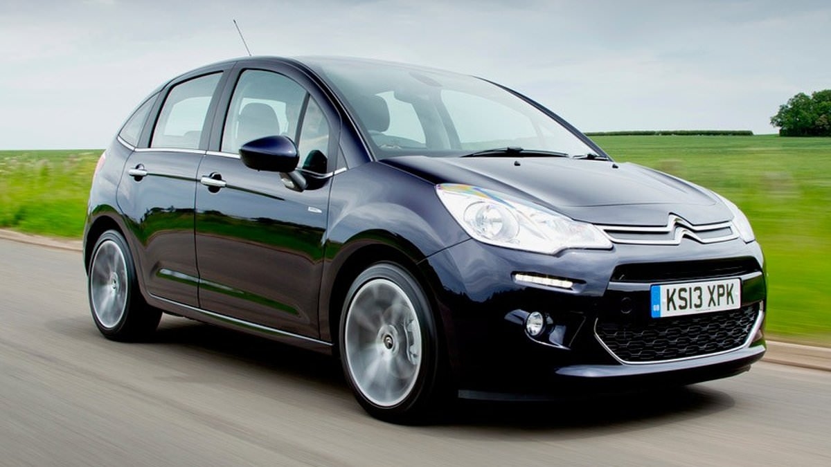 Car dealership goes bust leaving drivers with 'faulty' motors