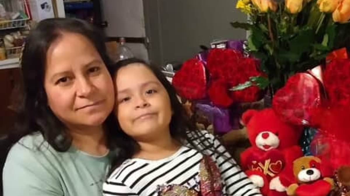 Mother who couldn't swim makes ultimate sacrifice for daughter, 9, after she fell into lake