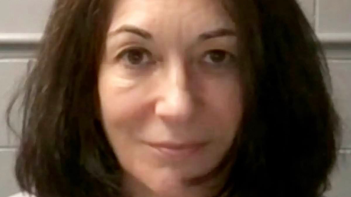 I heard Ghislaine tell inmate she had dirt on Trump: Sex trafficker's ex-cellmate gives extraordinary glimpse into Maxwell's life behind bars... and reveals why her hygiene caused complaints