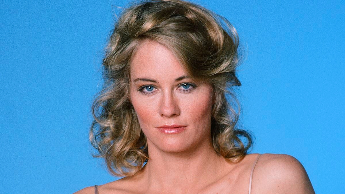Cybill Shepherd, 75, doesn't look like this anymore as Bruce Willis' Moonlighting rival spotted on rare outing