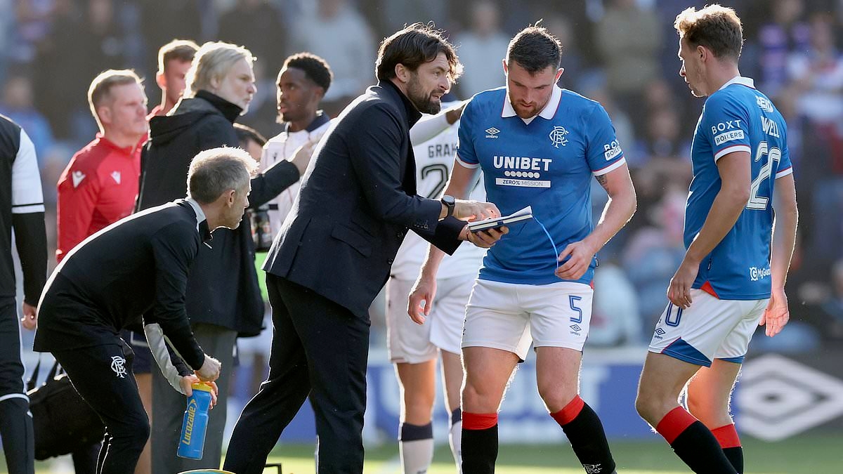 No love lost as angry Rangers fans are already running out of patience... that's the Russell Martin effect
