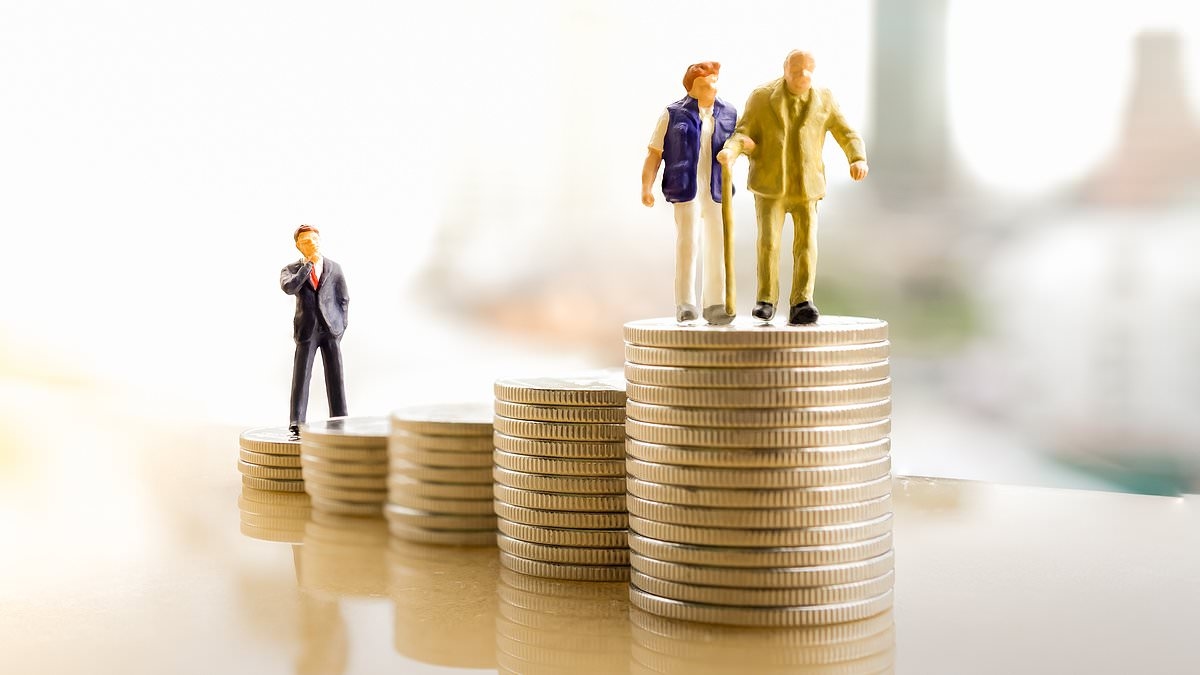 Raise retirement age to match life expectancy, say managers