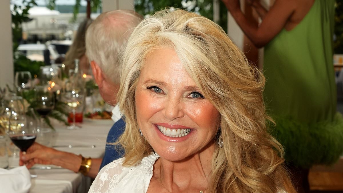 Christie Brinkley says marriage should have five-year renewal option 'in case of boredom' after FOUR weddings