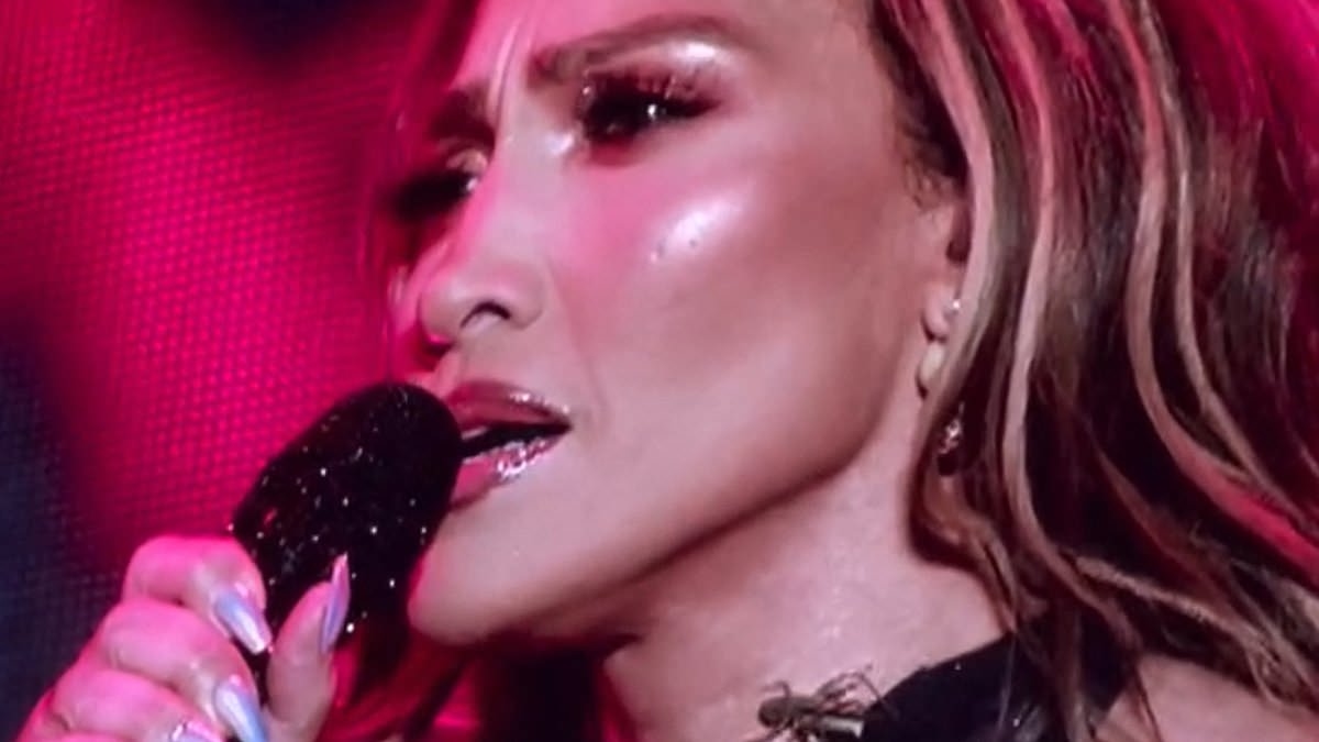 Jennifer Lopez's concert crashed by grasshopper as insect crawls up her NECK in nerve-wrecking moment