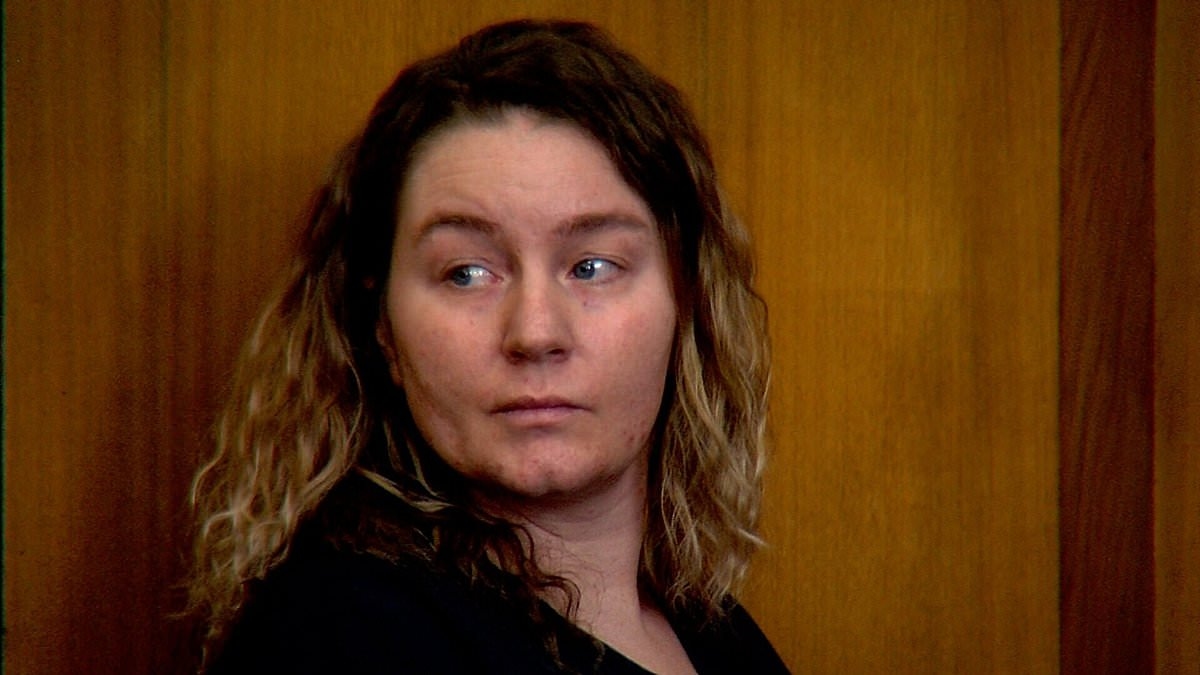 Illinois teacher brought boy, 11, to her home for 'play dates' then raped him
