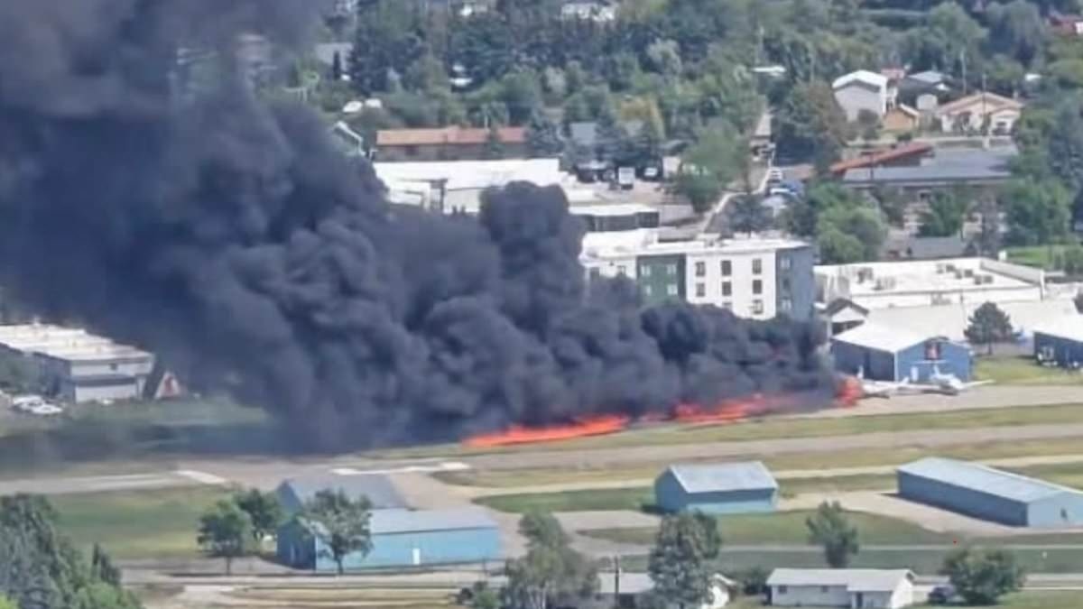 Plane crashes at Montana airport