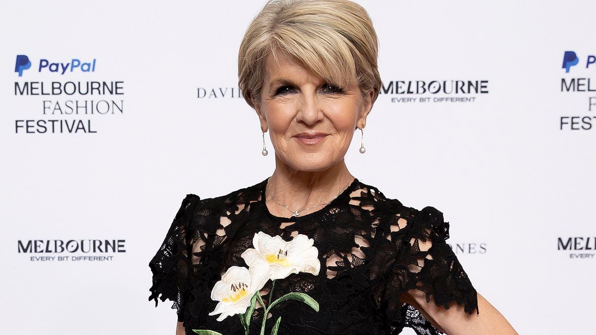 Call for Julie Bishop to resign from top university role after concerning allegations were made about the former foreign minister by a colleague