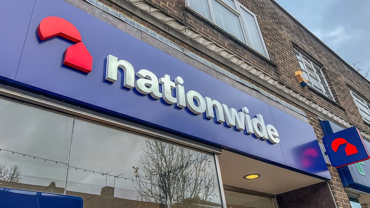 Nationwide offers homeowners who remortgage to it £34,000 bigger loans
