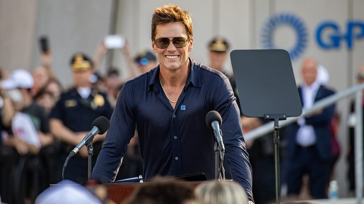 Tom Brady names the NFL quarterback who is most like him
